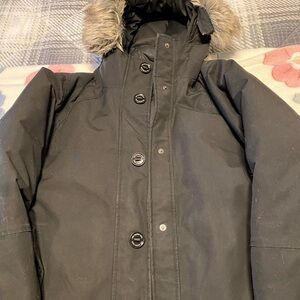 Women’s North Face Jacket.